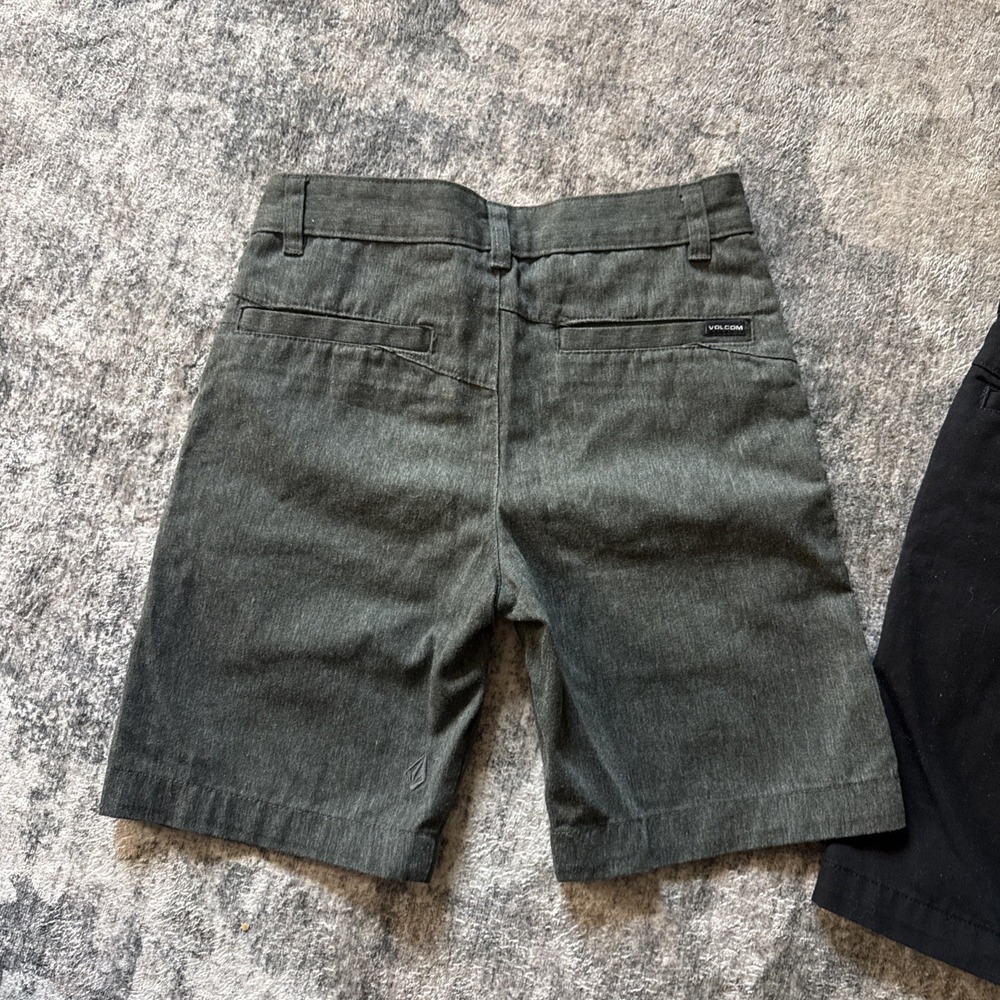 Lot of 2 Volcom Youth VMonty Chino Shorts Size 26/27 Black & Gray School - Picture 5 of 10